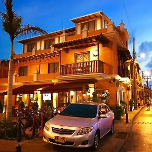 Hotel Nautilus Plaza